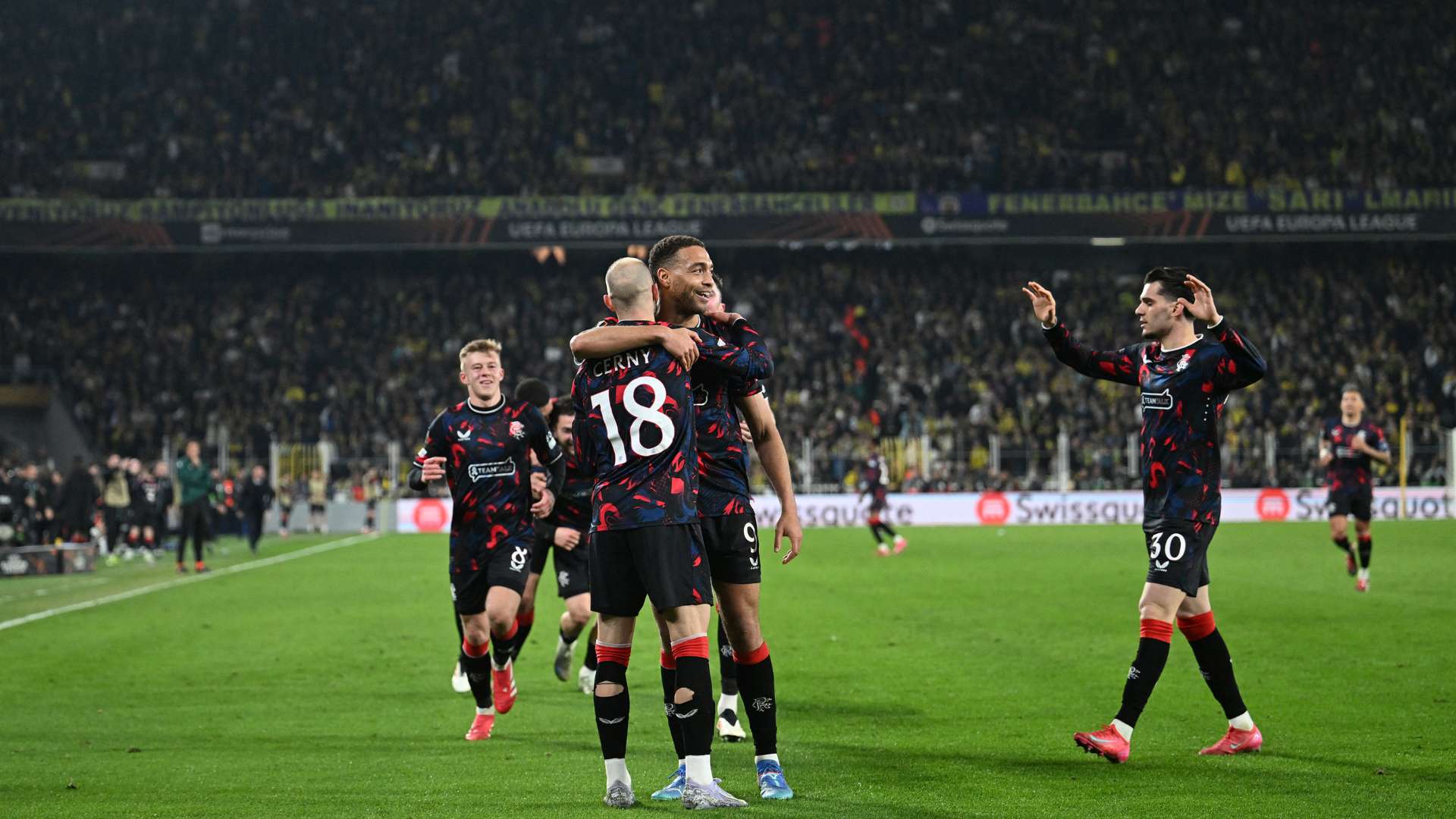 滕哈赫目標踢出積極進攻足球 贏得球迷認同.